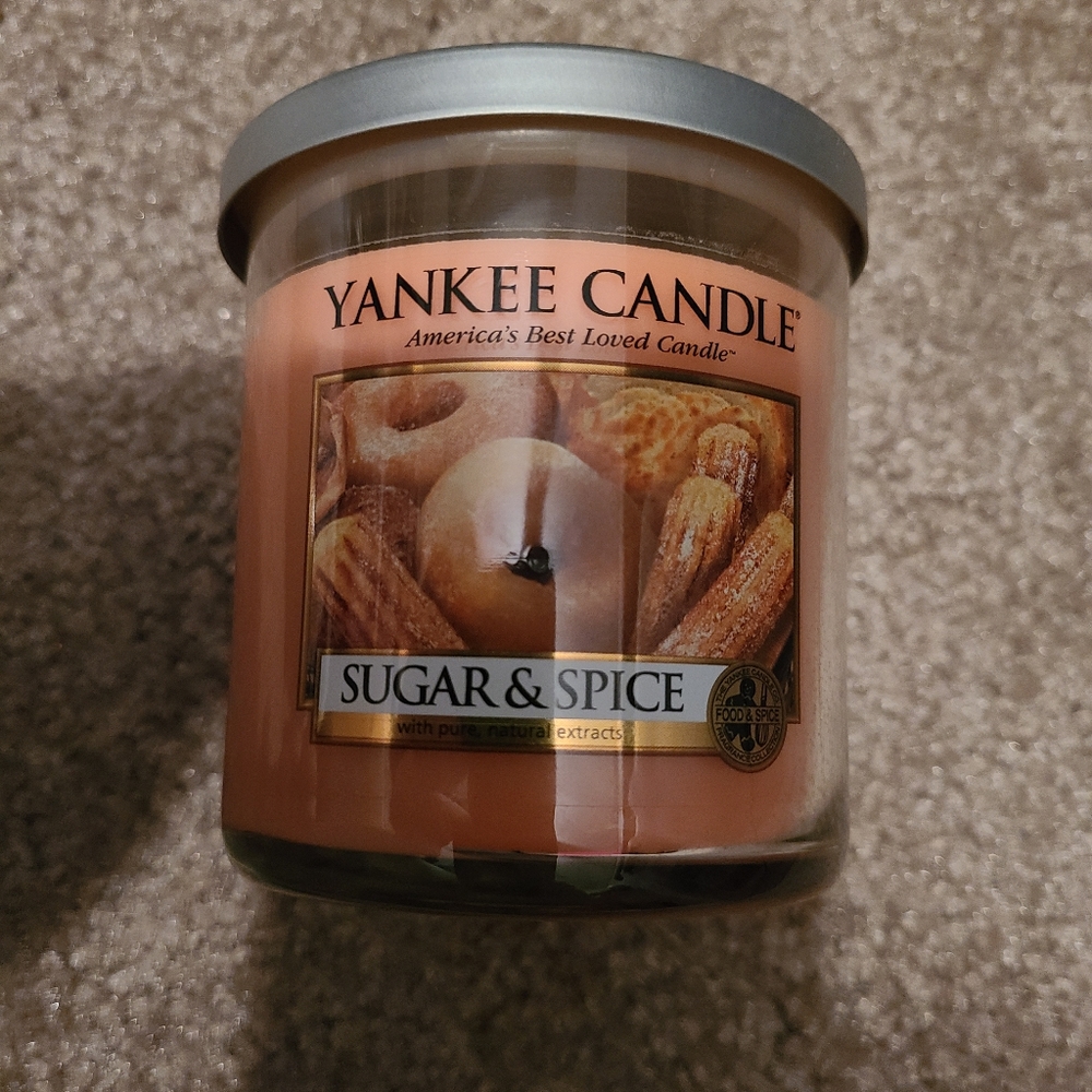 New Sugar & Spice Yankee Candles